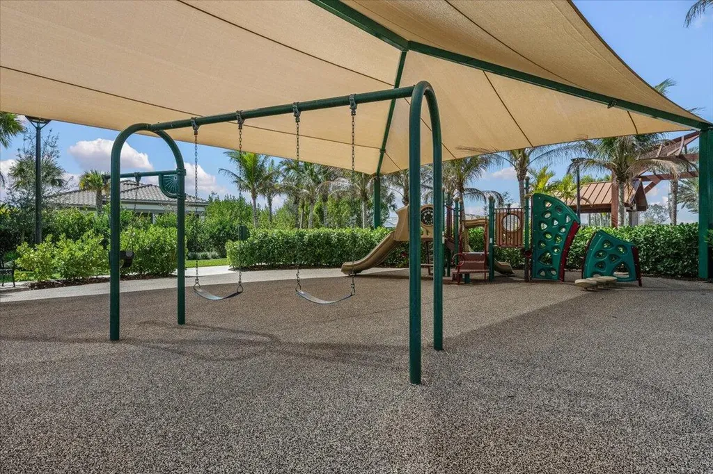 10366 Northbrook Circle Palm Beach Gardens FL 33412