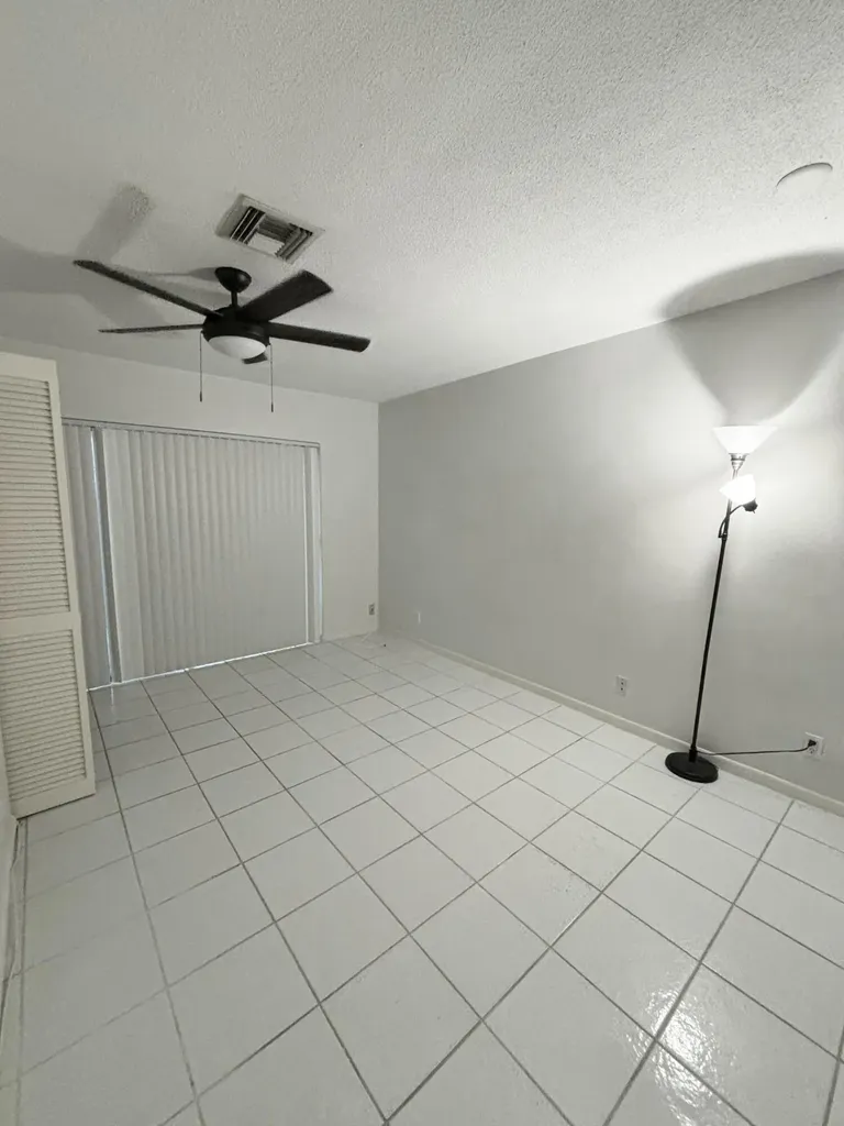 1410 NW 93rd Terrace Coral Springs FL 33071