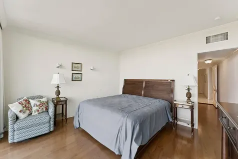 100 Royal Palm Way Palm Beach FL 33480