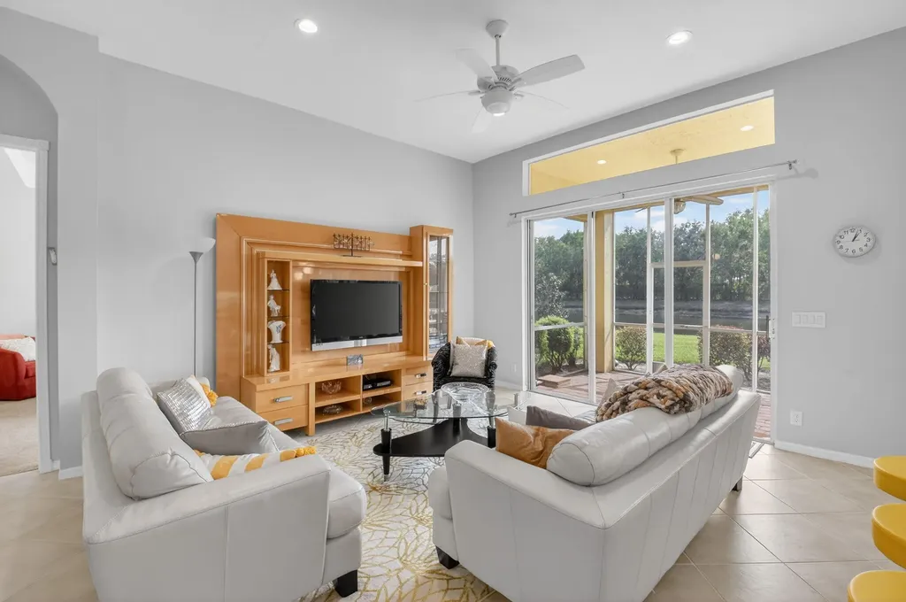 8208 Parini Way Lake Worth FL 33467