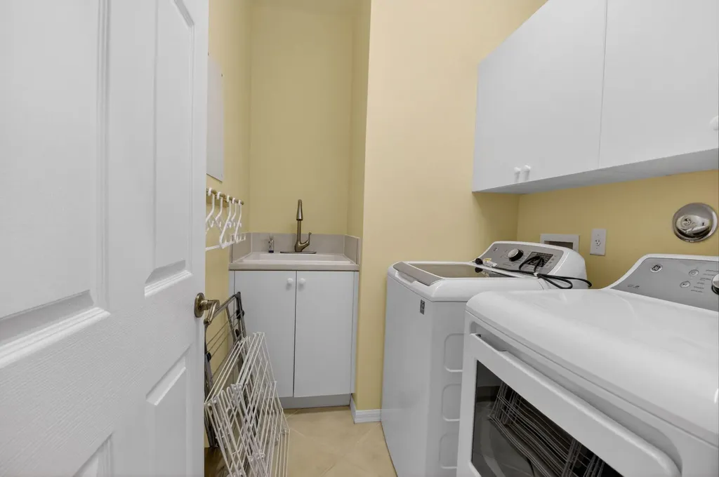 8208 Parini Way Lake Worth FL 33467