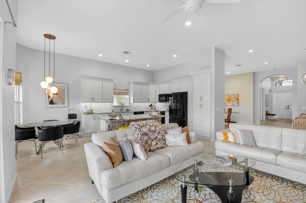 8208 Parini Way Lake Worth FL 33467