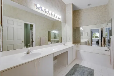 5648 American Circle Delray Beach FL 33484