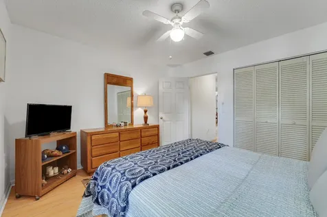 5648 American Circle Delray Beach FL 33484