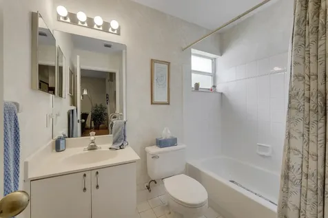 5648 American Circle Delray Beach FL 33484