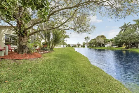 5648 American Circle Delray Beach FL 33484