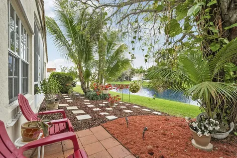 5648 American Circle Delray Beach FL 33484