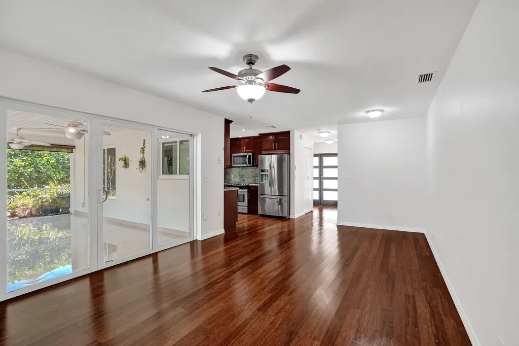 2673 SW 14th Court Deerfield Beach FL 33442