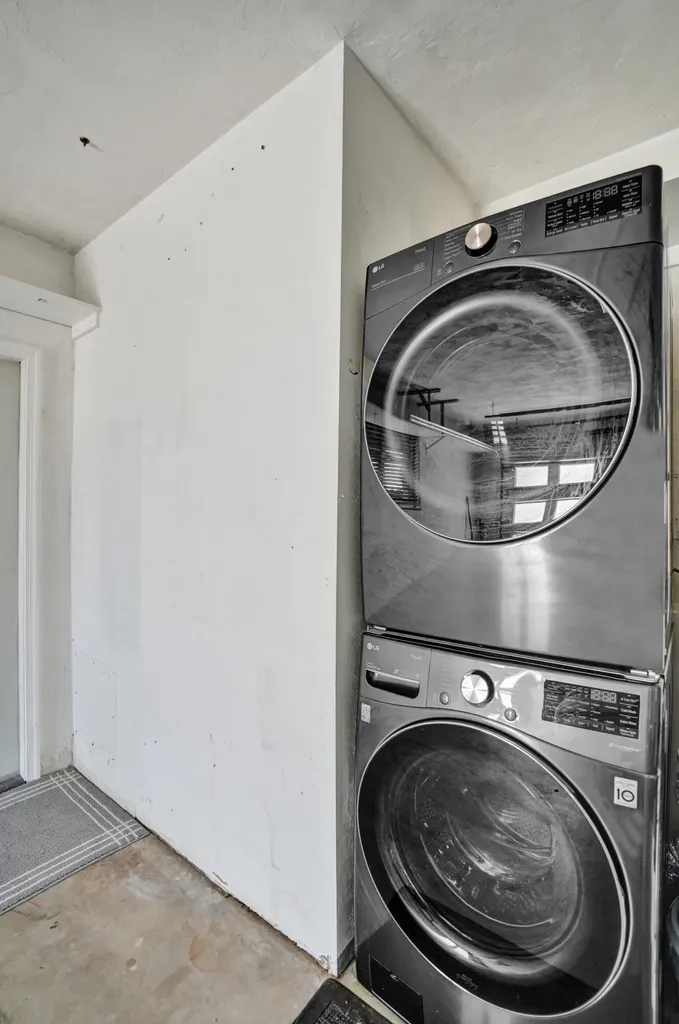 2673 SW 14th Court Deerfield Beach FL 33442
