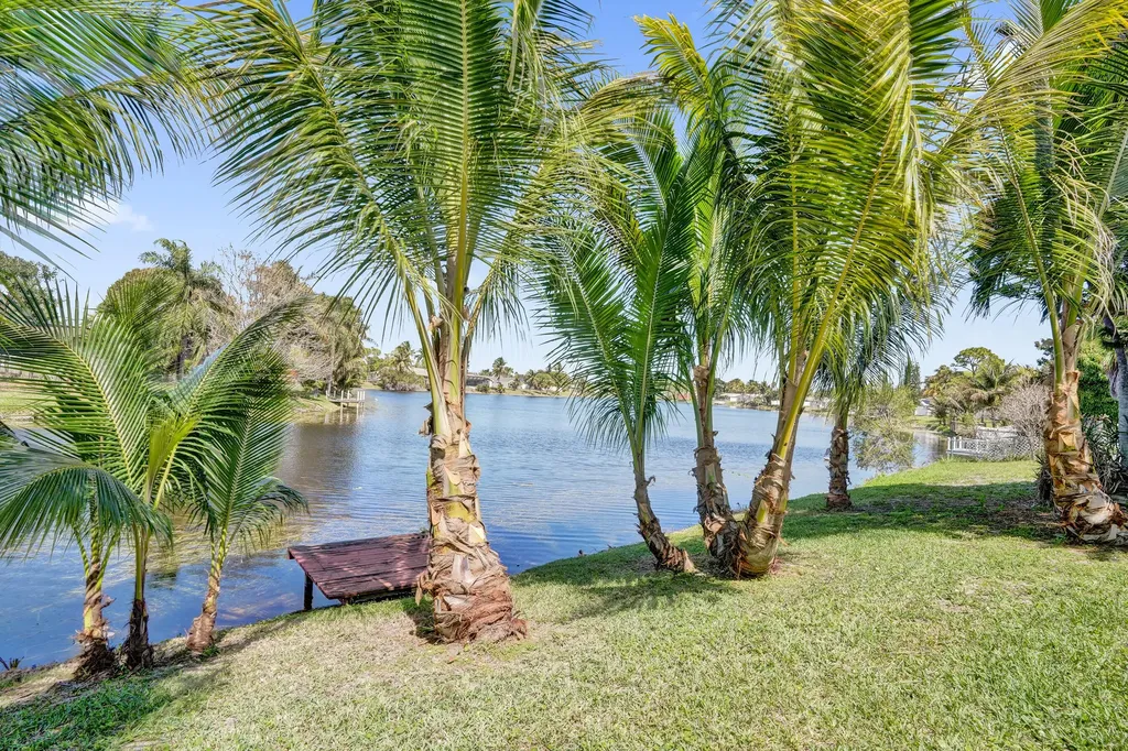 2673 SW 14th Court Deerfield Beach FL 33442