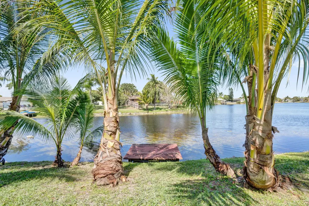 2673 SW 14th Court Deerfield Beach FL 33442