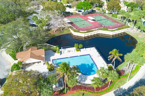 8156 Chelsea Court West Palm Beach FL 33406