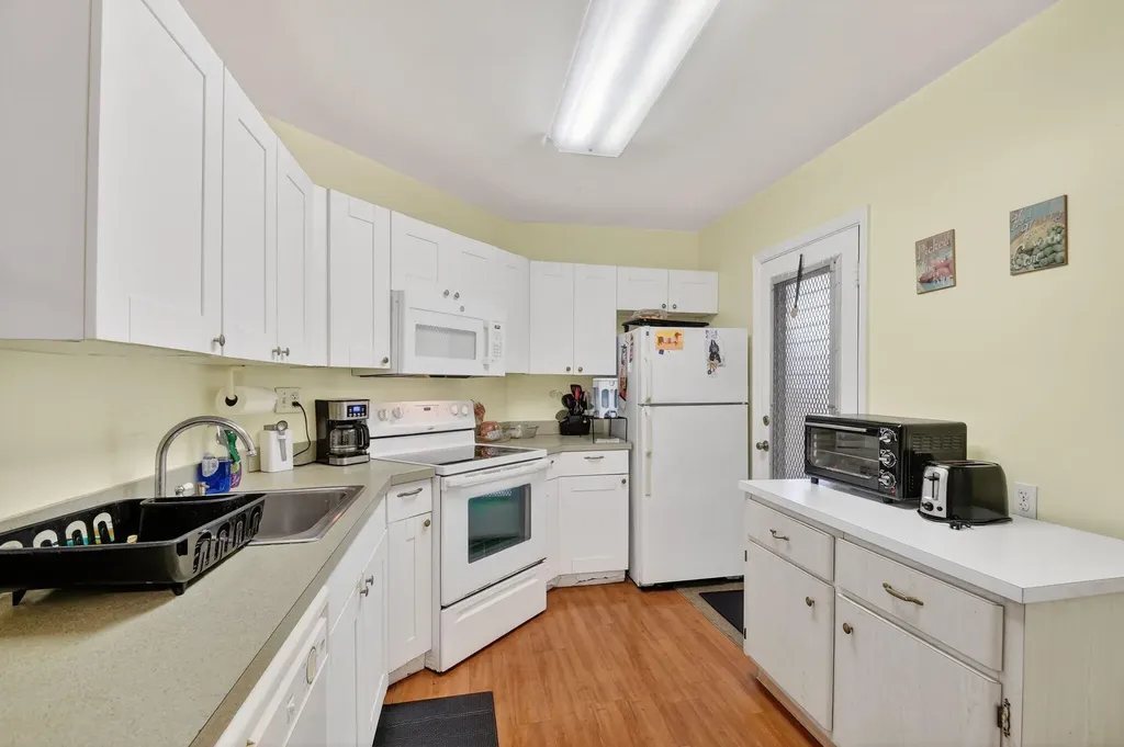 4 N Greenway Village Village N Royal Palm Beach FL 33411