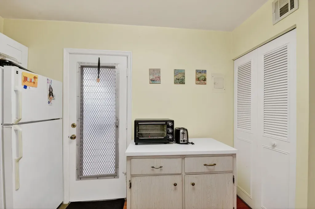 4 N Greenway Village Village N Royal Palm Beach FL 33411