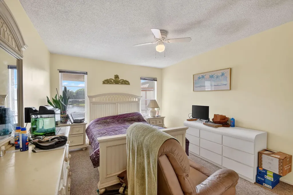 4 N Greenway Village Village N Royal Palm Beach FL 33411