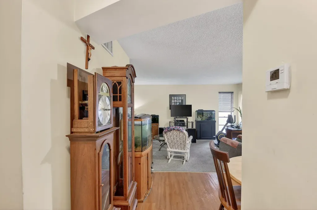 4 N Greenway Village Village N Royal Palm Beach FL 33411