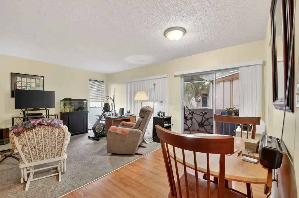 4 N Greenway Village Village N Royal Palm Beach FL 33411