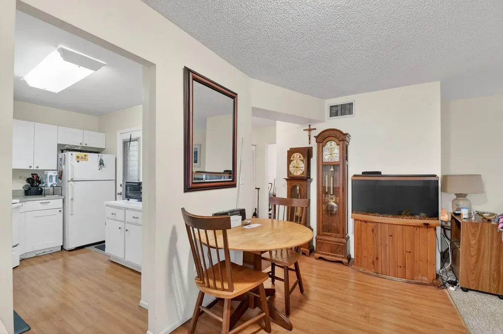 4 N Greenway Village Village N Royal Palm Beach FL 33411