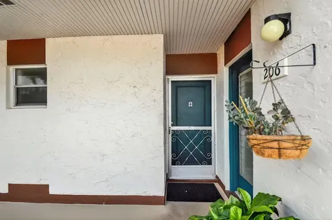 4 N Greenway Village Village N Royal Palm Beach FL 33411