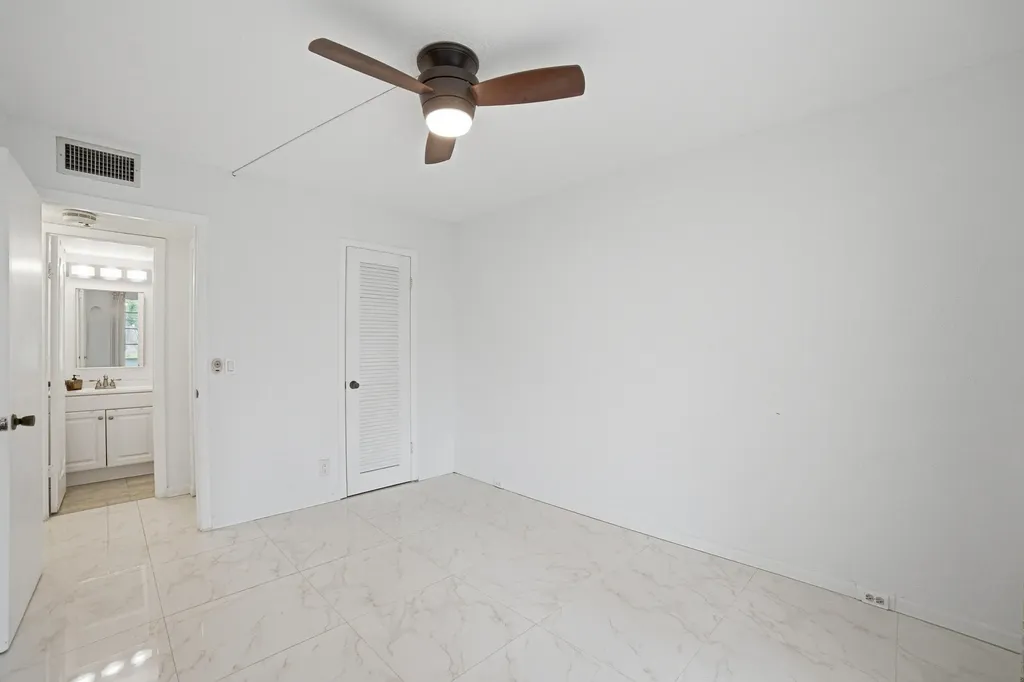 51 Markham C Deerfield Beach FL 33442
