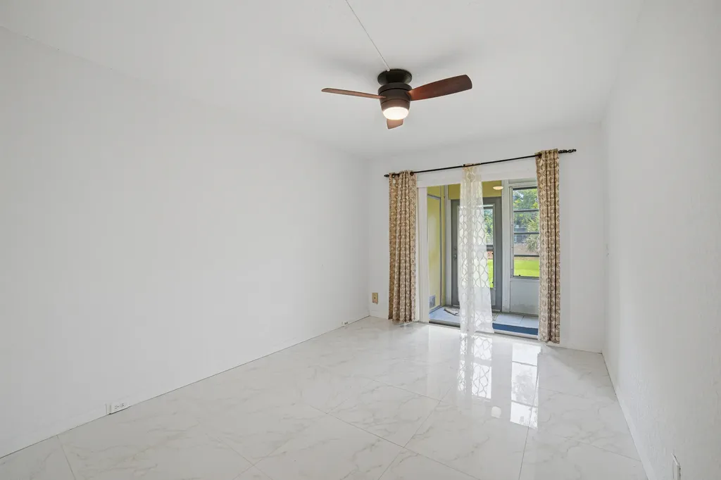 51 Markham C Deerfield Beach FL 33442