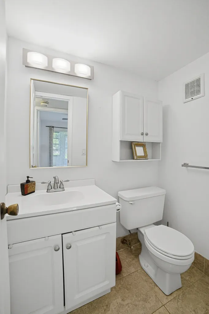 51 Markham C Deerfield Beach FL 33442