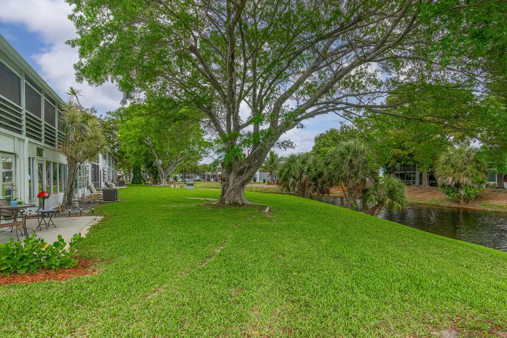 51 Markham C Deerfield Beach FL 33442