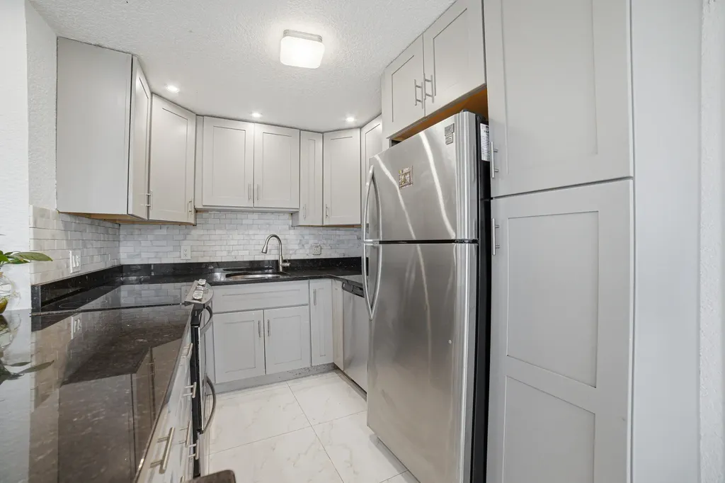 51 Markham C Deerfield Beach FL 33442
