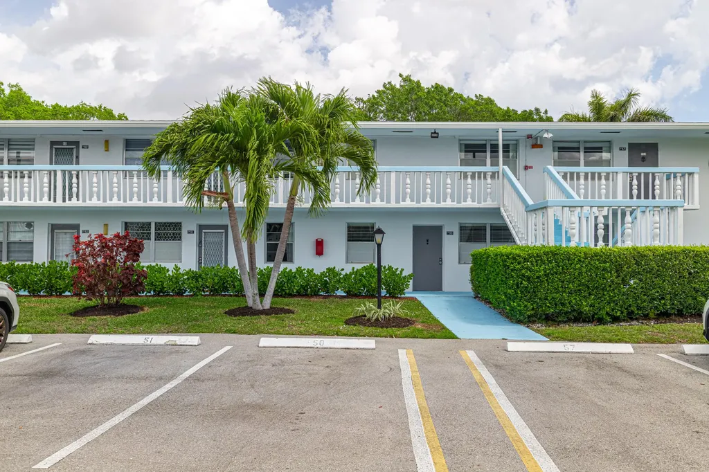 51 Markham C Deerfield Beach FL 33442