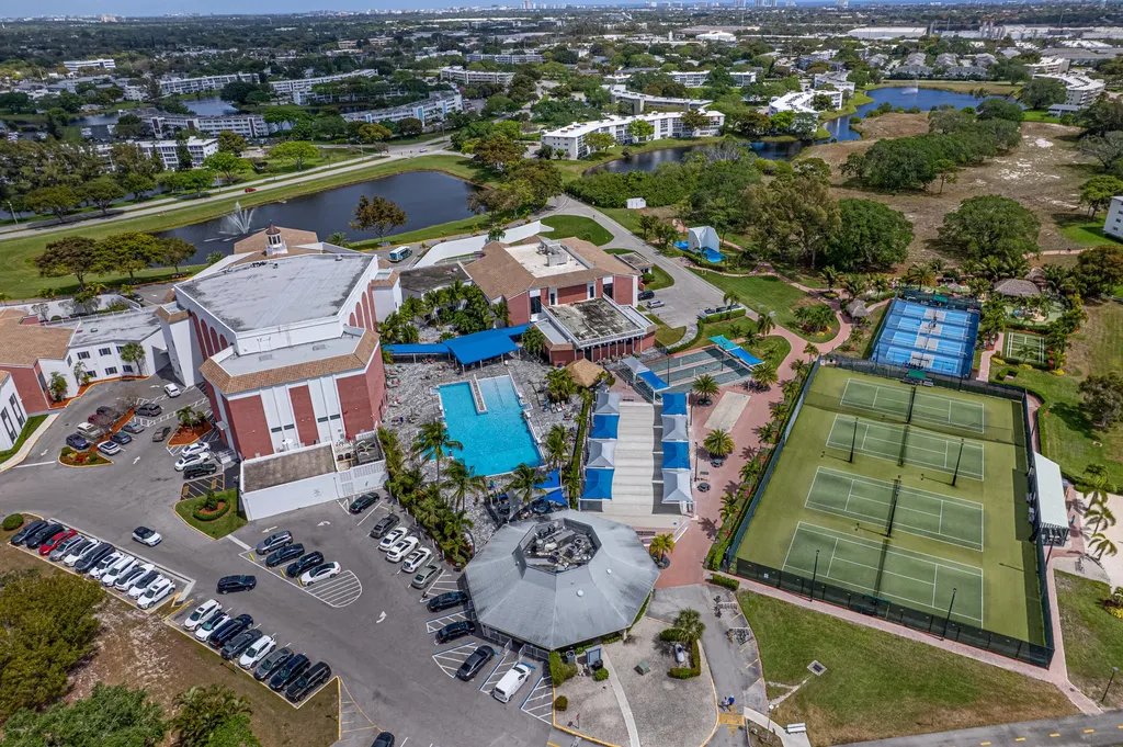 51 Markham C Deerfield Beach FL 33442