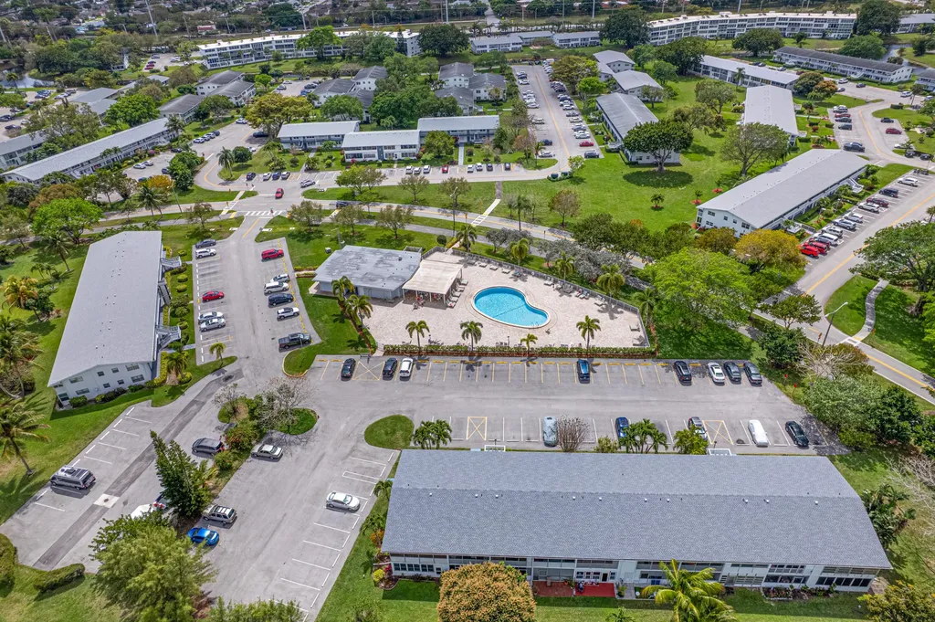 51 Markham C Deerfield Beach FL 33442