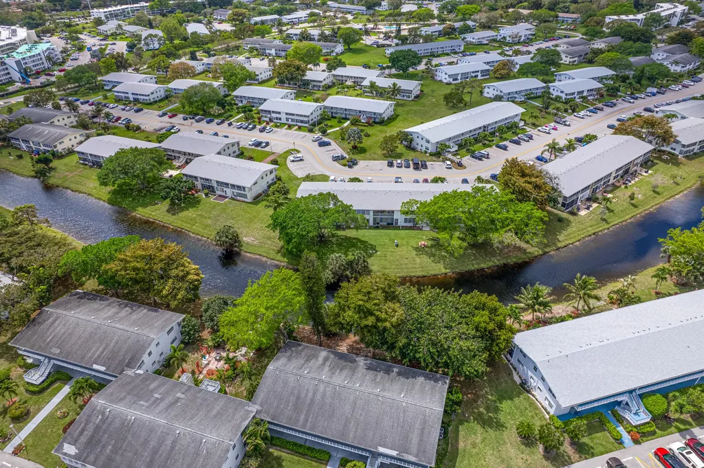 51 Markham C Deerfield Beach FL 33442