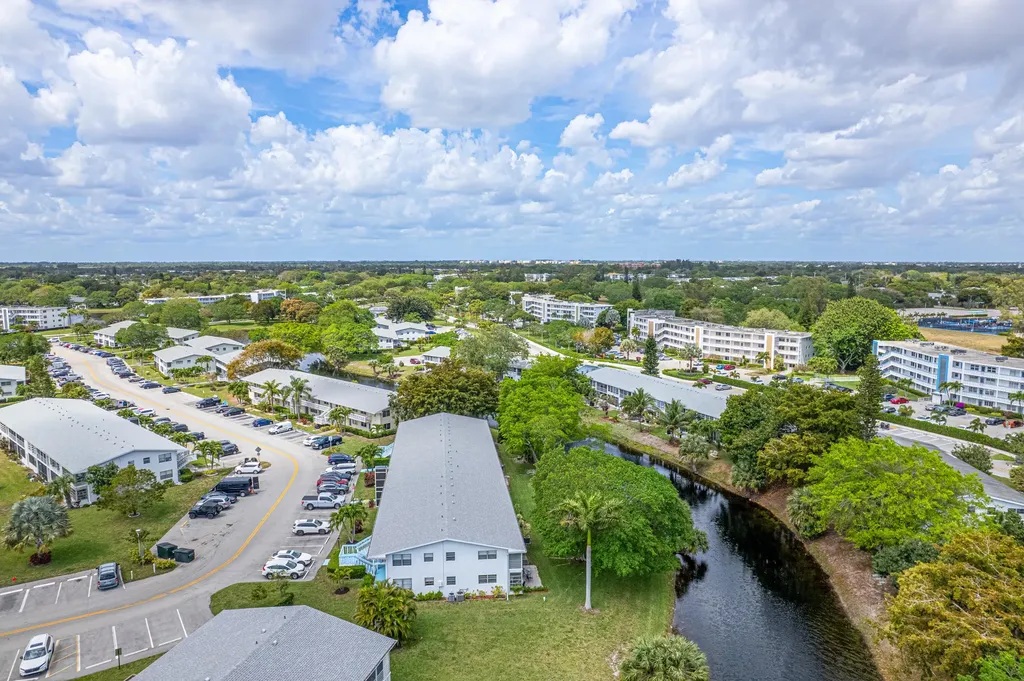 51 Markham C Deerfield Beach FL 33442