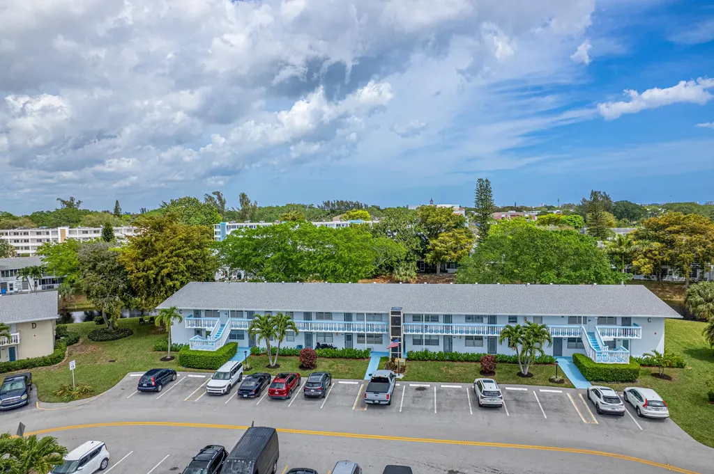 51 Markham C Deerfield Beach FL 33442