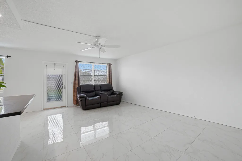 51 Markham C Deerfield Beach FL 33442