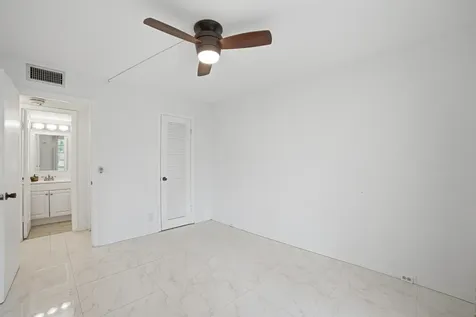 51 Markham C Deerfield Beach FL 33442