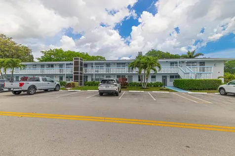 51 Markham C Deerfield Beach FL 33442