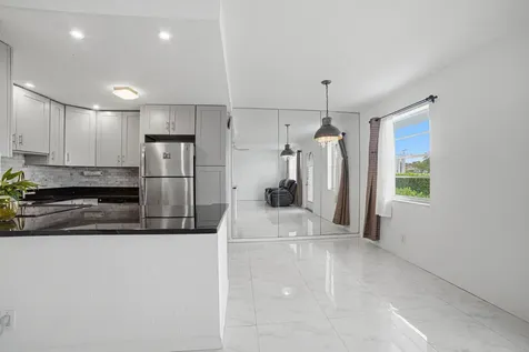 51 Markham C Deerfield Beach FL 33442