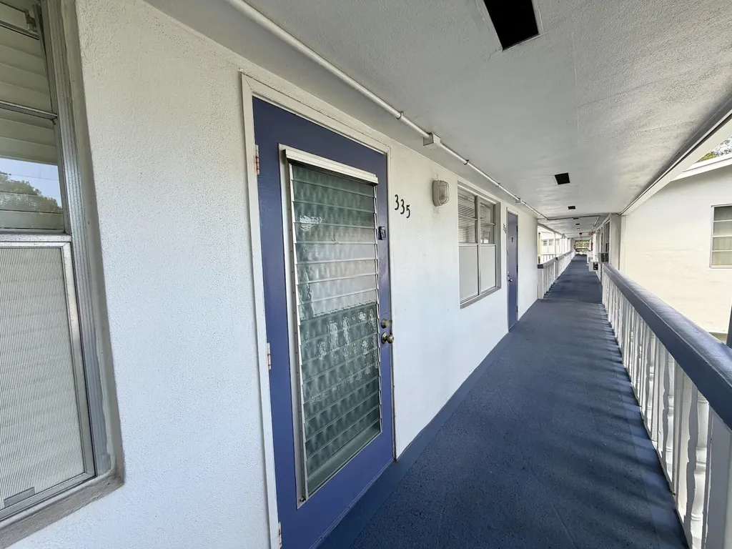 335 Durham Circle Deerfield Beach FL 33442
