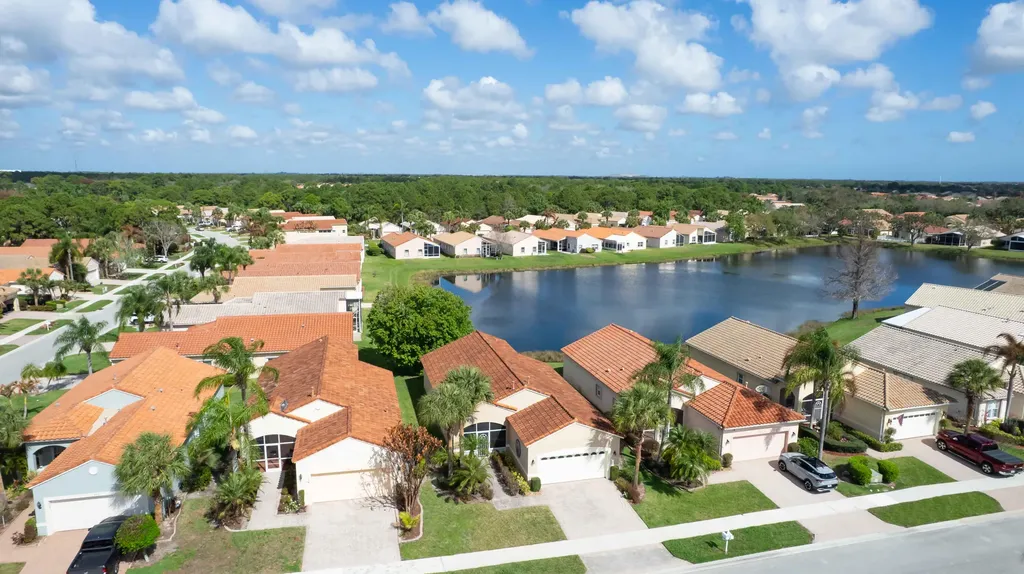 454 NW Lismore Lane Port St Lucie FL 34986