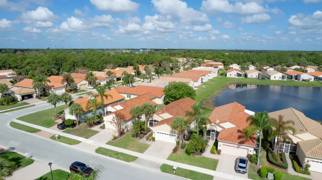 454 NW Lismore Lane Port St Lucie FL 34986