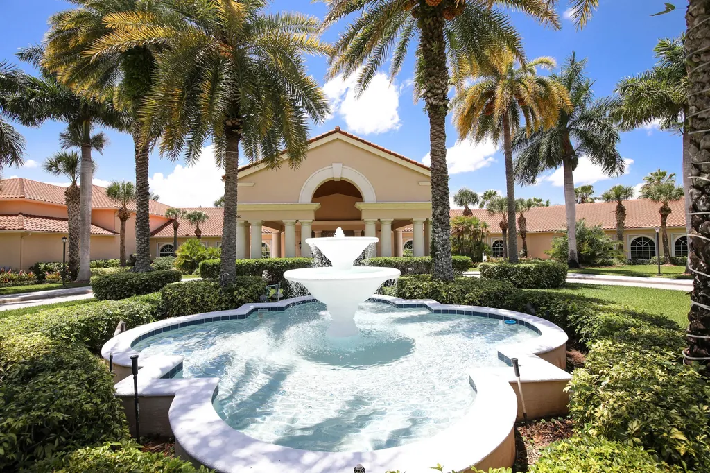 454 NW Lismore Lane Port St Lucie FL 34986