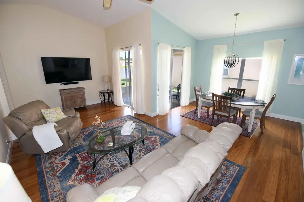 454 NW Lismore Lane Port St Lucie FL 34986