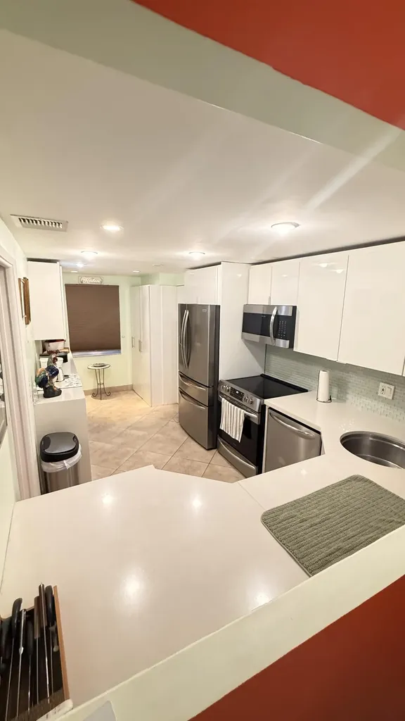 4031 N Cypress Drive Pompano Beach FL 33069