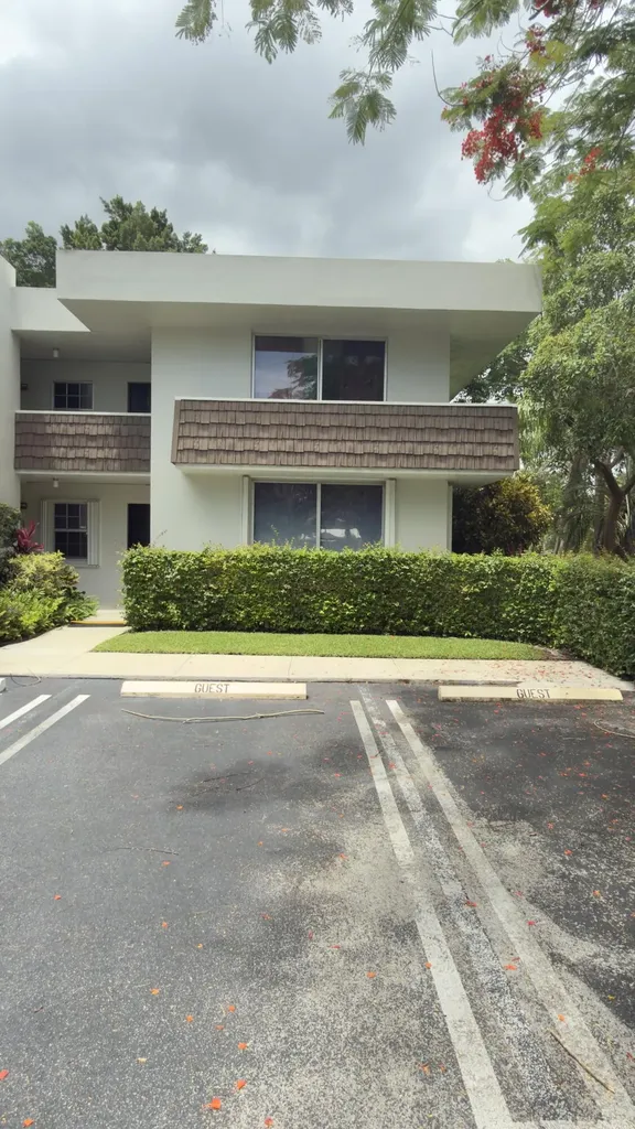 4031 N Cypress Drive Pompano Beach FL 33069