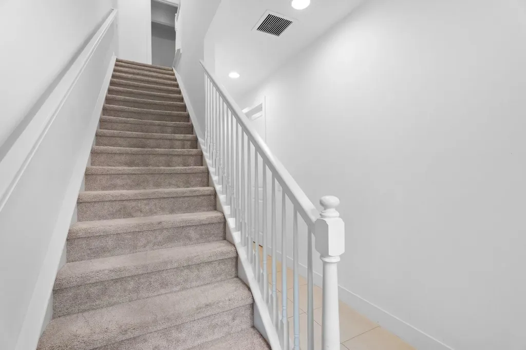 4057 Faraday Way Palm Beach Gardens FL 33418