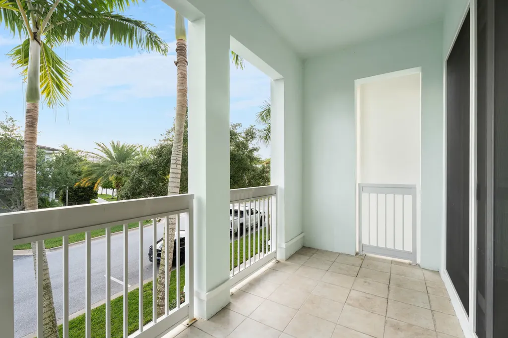 4057 Faraday Way Palm Beach Gardens FL 33418