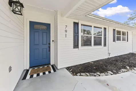791 SE River Court Port St Lucie FL 34983