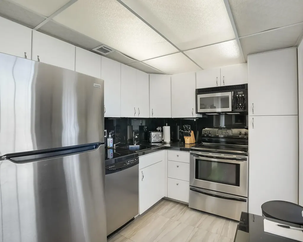 2671 S Course Drive Pompano Beach FL 33069