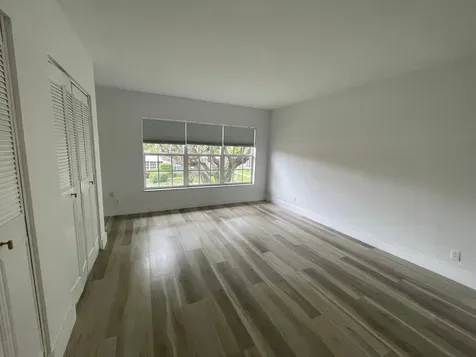 250 NE 20th Street Boca Raton FL 33431